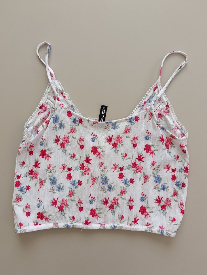 Çiçek Desenli Dantel Detaylı Bohem Crop Top - Görsel 2