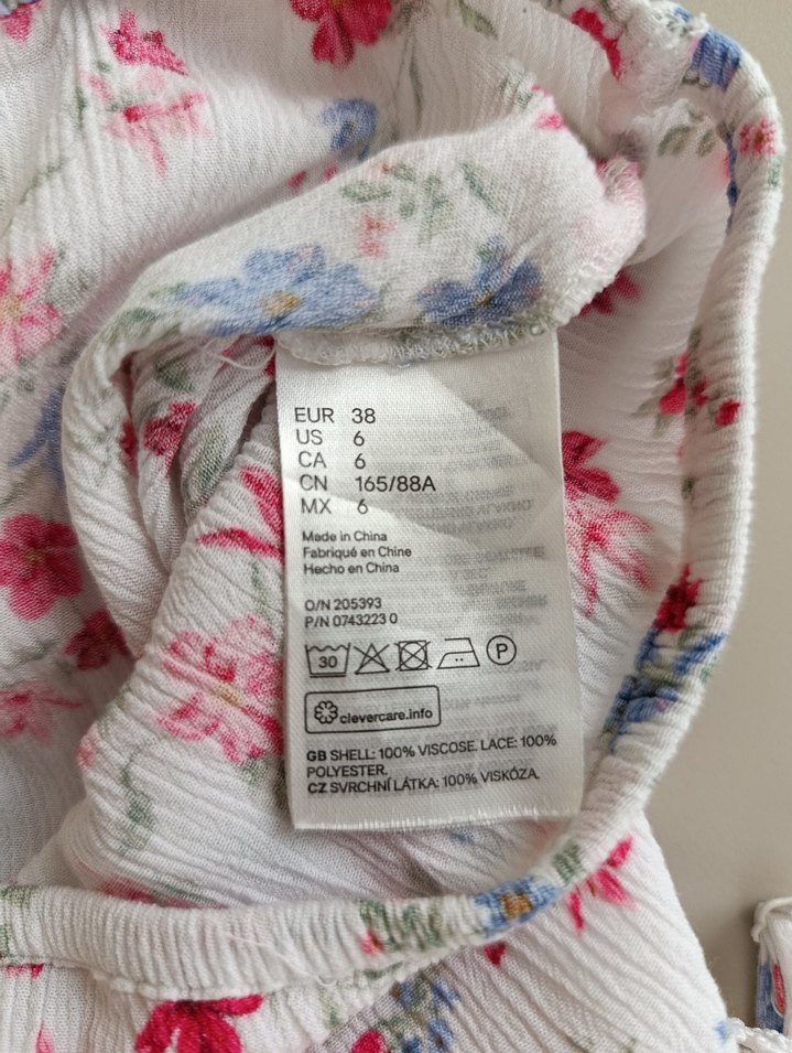 Çiçek Desenli Dantel Detaylı Bohem Crop Top - Görsel 3