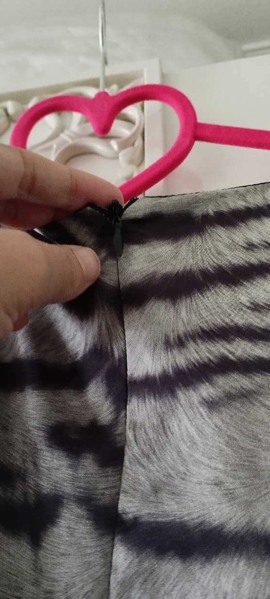 Gri Zebra Desenli Uzun Salaş Elbise - Görsel 5