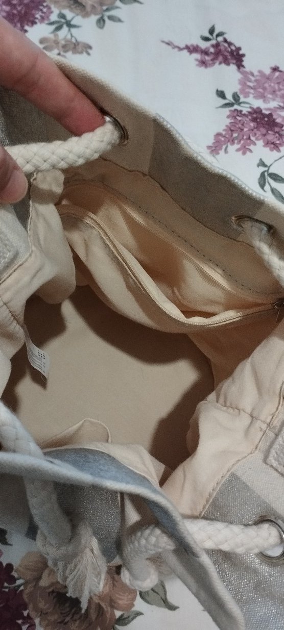 Beyaz Baskılı Gri Kadın Omuz Çantası - Görsel 3