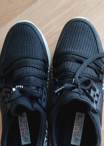 Siyah Bağcıklı Kadın Spor Ayakkabı - Görsel 8