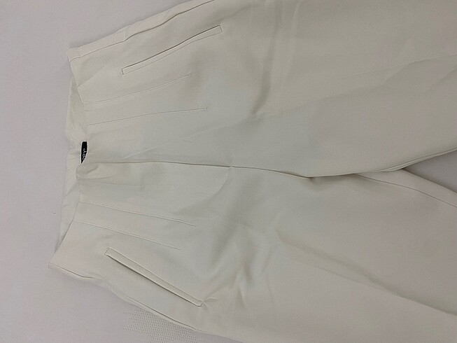Diğer Zara modelli pantolon