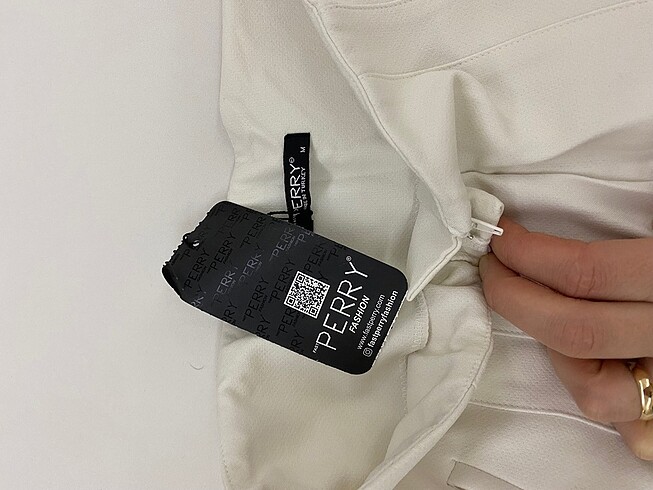 m Beden beyaz Renk Zara modelli pantolon