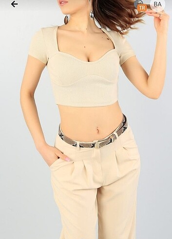 Bej kalp yaka crop bluz