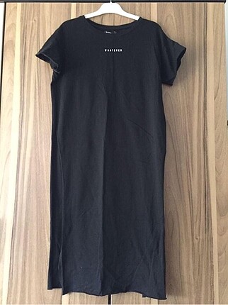 BERSHKA YIRTMAÇ DETAYLI T-SHIRT