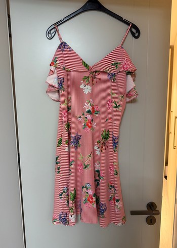 Pembe Çiçekli Kayık Yaka Midi Elbise