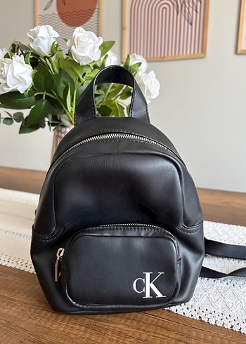 Siyah Deri Kadın Sırt Çantası - Görsel 4