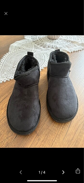 Ugg bot