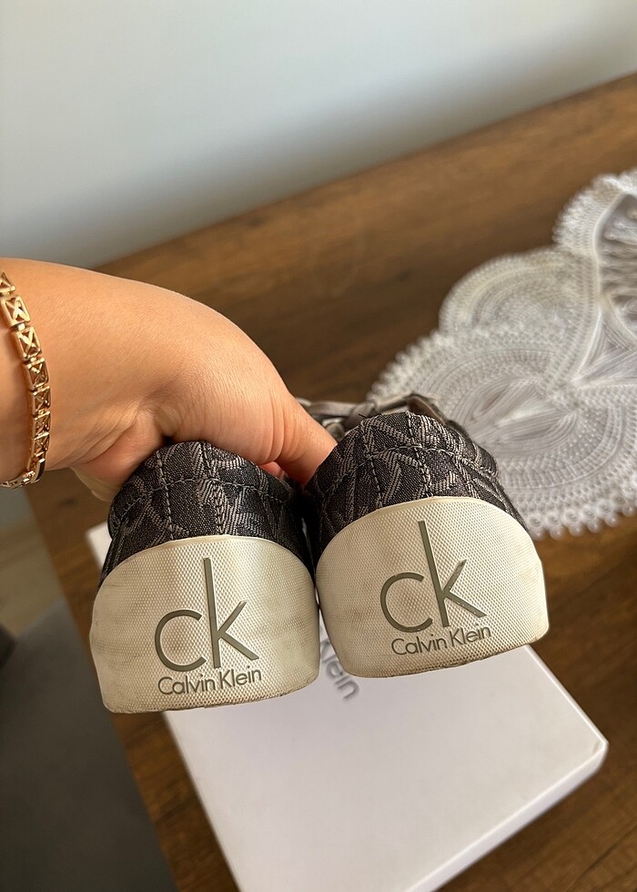Calvin klein ikonik ayakkabi - Görsel 3
