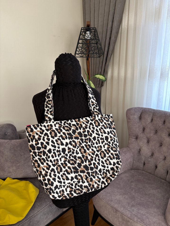 Leopar desen canta - Görsel 3