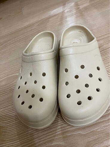 Crocs terlik