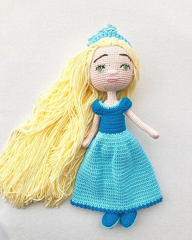 Amigurumi Elsa Bebek