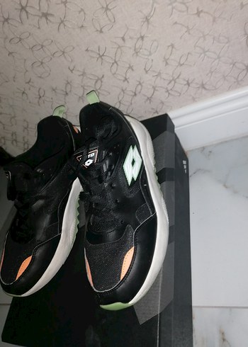 Lotto Spor Ayakkabı - Görsel 2