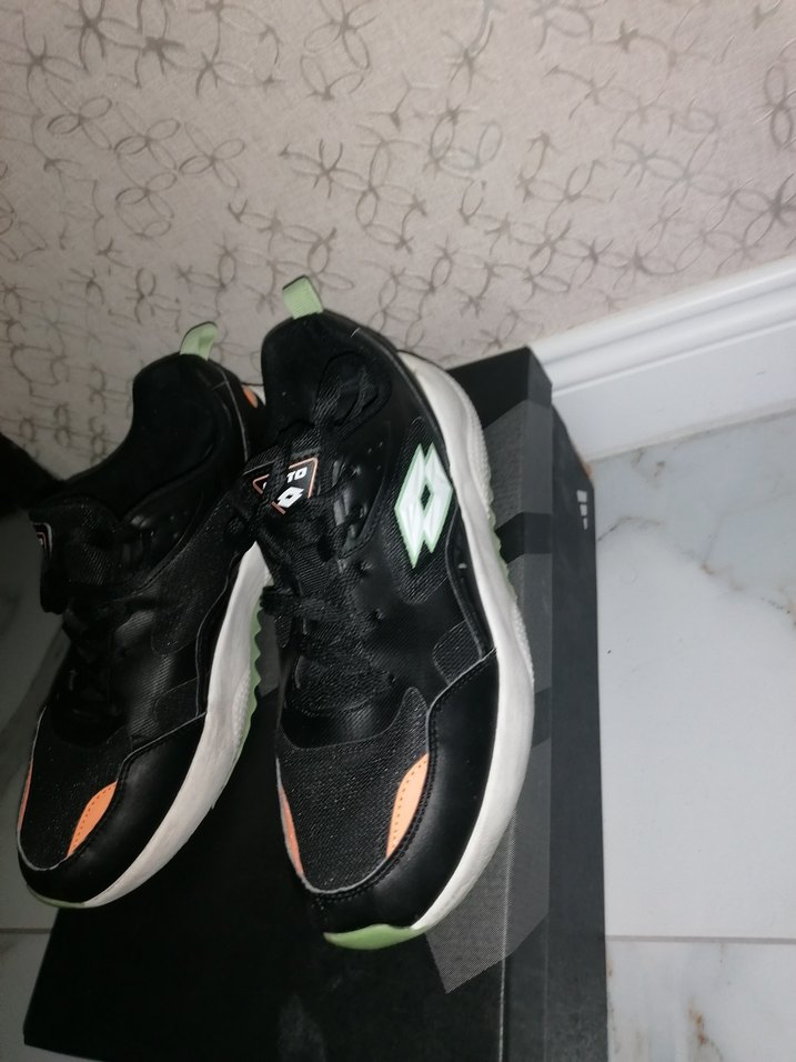 Lotto Spor Ayakkabı - Görsel 2