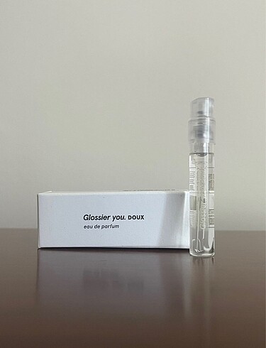 Glossier you reve ve doux