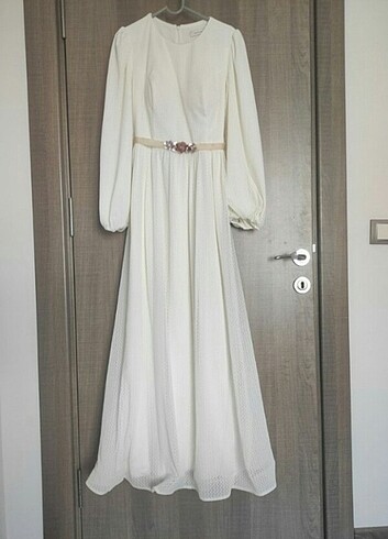 Tesettür nikah elbisesi