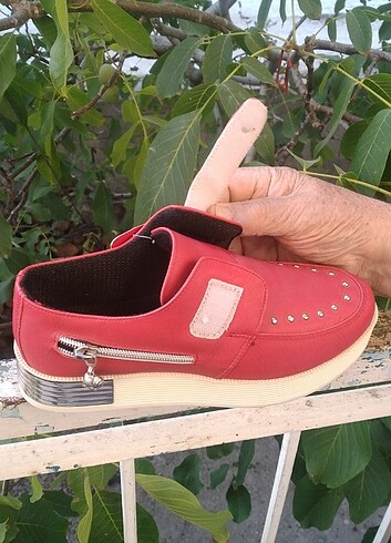 37 Beden kırmızı Renk Yeni bayan spor ayakkabi