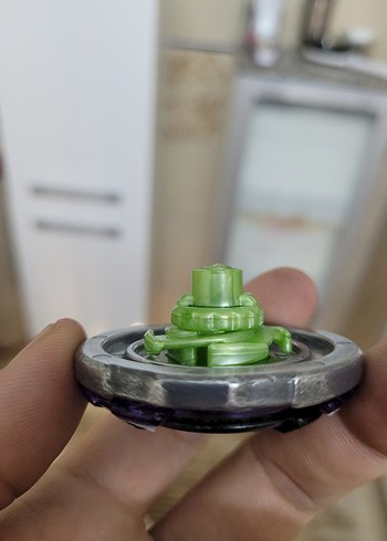 Beden Renk beyblade