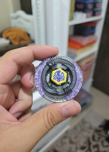  Beden Beyblade