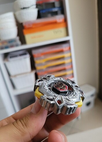 Beden Renk Beyblade