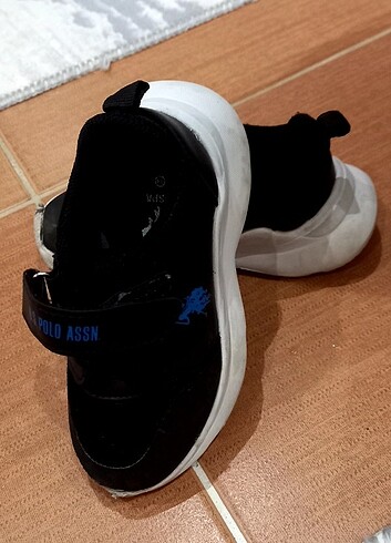 24 Beden Çocuk spor ayakkabı