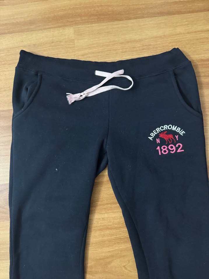 Abercrombie Kadın Lacivert Eşofman - Görsel 3