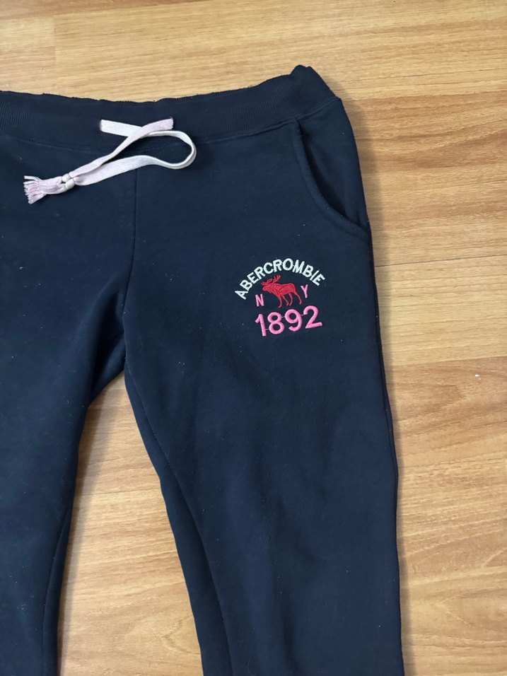 Abercrombie Kadın Lacivert Eşofman - Görsel 2