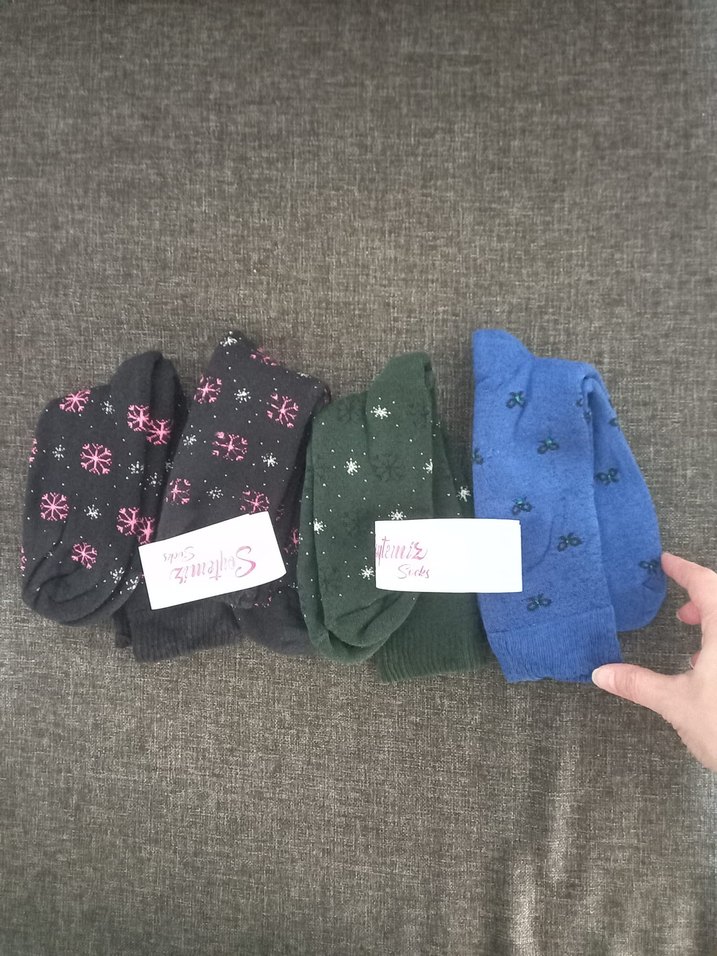 4 çift termal çorap yeni birlikte 36-40 yılbaşı temalı hediye - Görsel 3