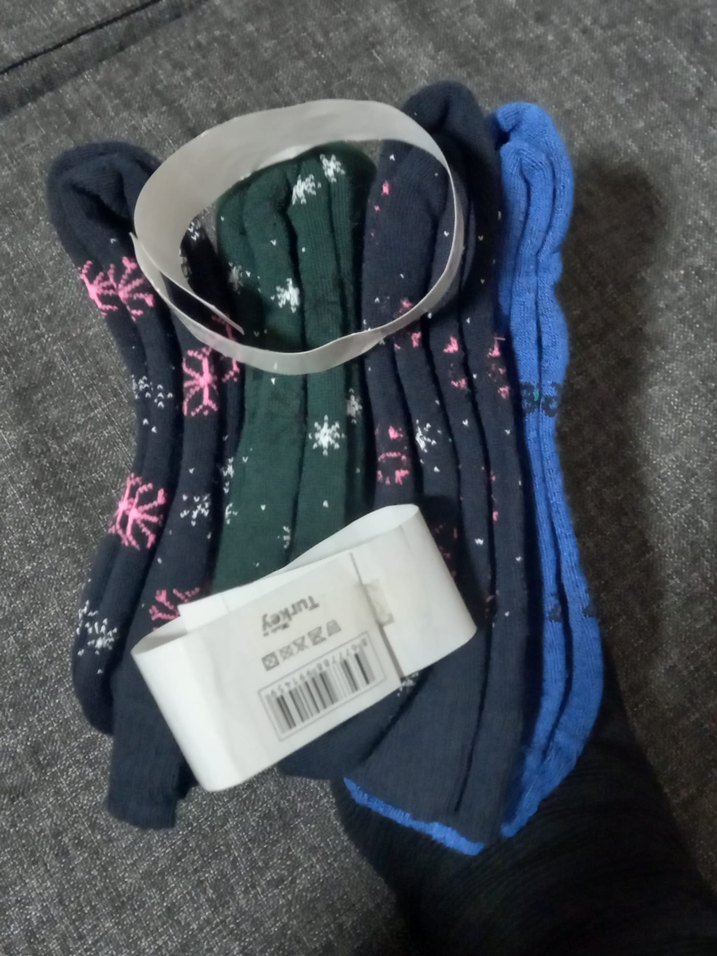 4 çift termal çorap yeni birlikte 36-40 yılbaşı temalı hediye - Görsel 2