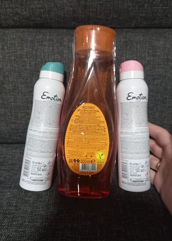 2 Emotion Kadın Deodorant ve 1 Komili Duş Jeli yeni set birlikte - Görsel 2