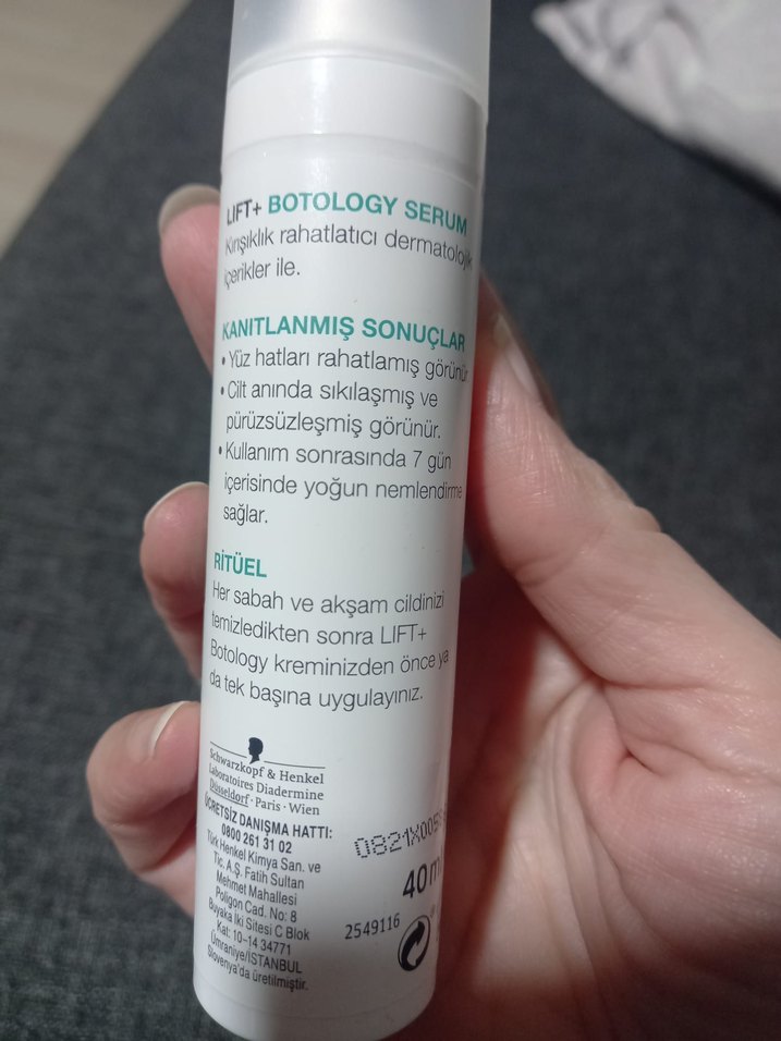 Diadermine Kırışıklık Karşıtı Serum ve Emotion Romance Deodorant - Görsel 3