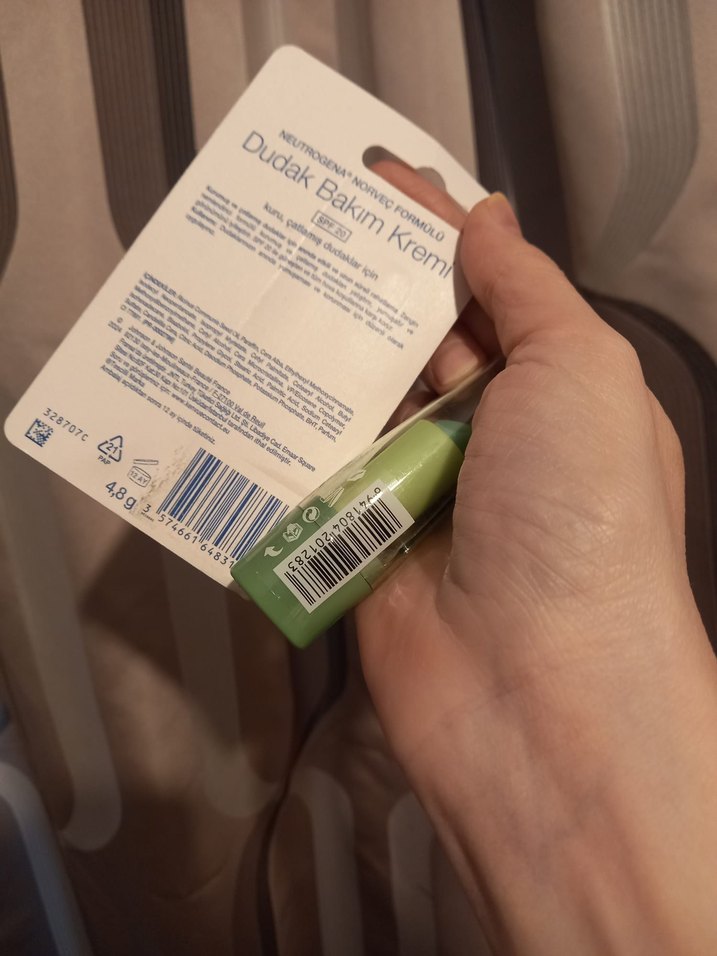 Neutrogena Dudak Bakım Kremi SPF 20 - Görsel 2