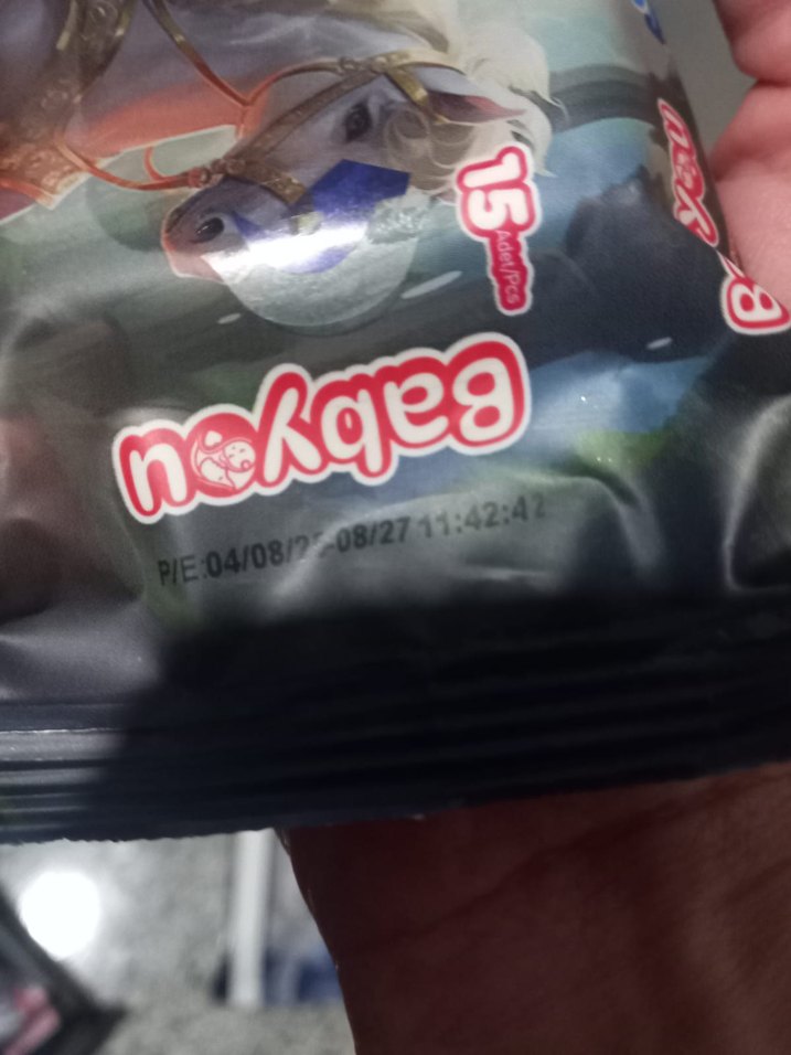 8 paket 15 erli cep boy ıslak mendil Elsa kapak desenli yeni set - Görsel 3