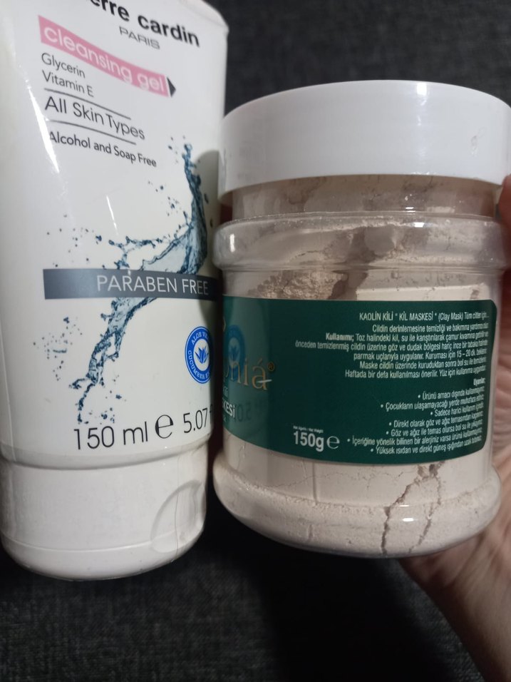 Omorphia Kaolin Kil Maskesi ve Pierre Cardin yüz temizleme jeli - Görsel 2