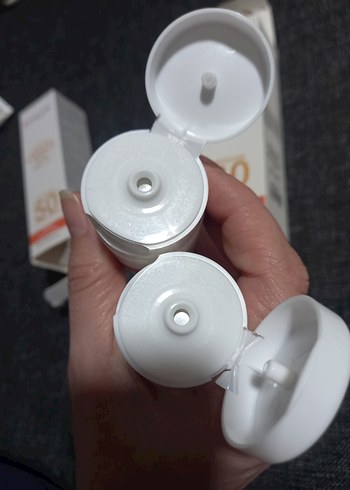 Pierre Cardin SPF 30 ve 50 Güneş Kremi yeni açılmamış ikili - Görsel 4