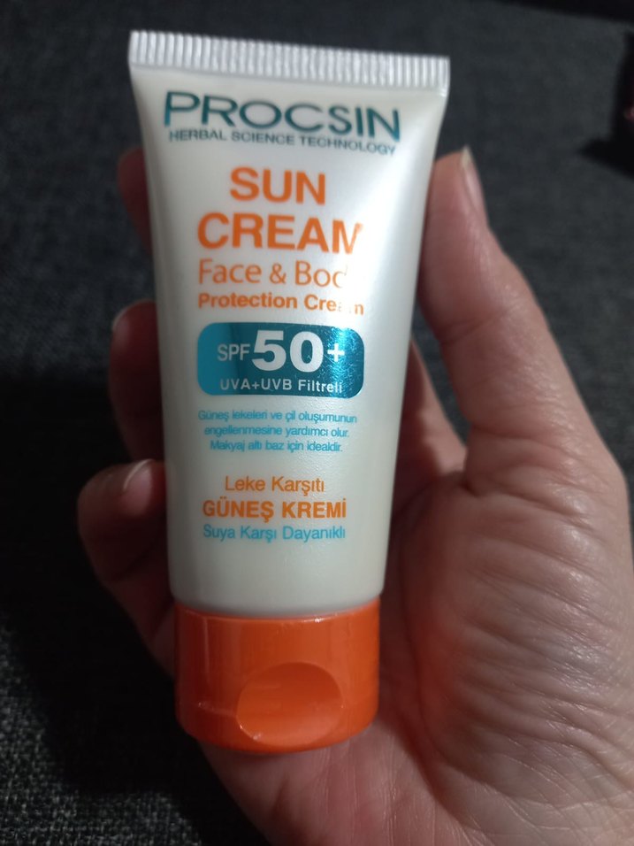 Procsin SPF 50+ Güneş Kremi ve Avon Celebre Vücut Spreyi - Görsel 5