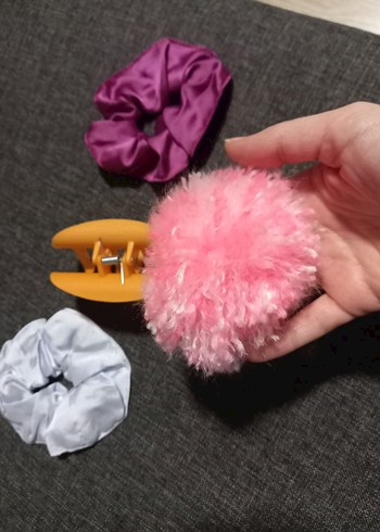 4 lüset 2 saten toka 1 büyük mandal toka 1 anahtarlık çanta süsü - Görsel 3