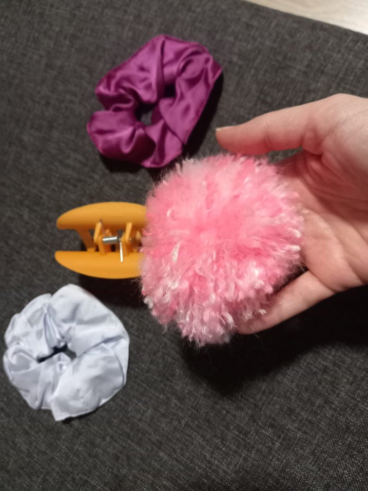 4 lüset 2 saten toka 1 büyük mandal toka 1 anahtarlık çanta süsü - Görsel 3