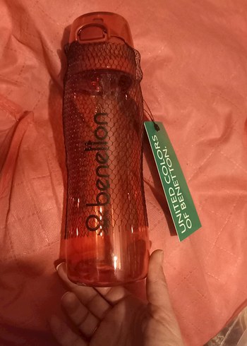 Benetton çocuk termos matara 700 ml yeni kırmızı