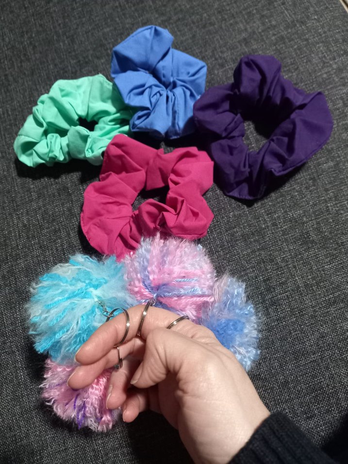 8li yeni set 4 anahtarlık çanta süsü 4 kumaş büyük toka birlikte - Görsel 2