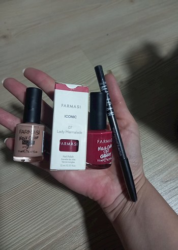 Farmasi 3 oje ve Mujgan siyah göz kalemi suya dayanıklı set