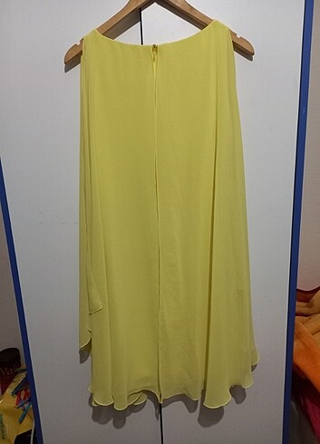 44 Beden sarı Renk 44 beden abiye elbise sorunsuz 