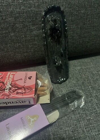  Beden İki fonksiyonlu tütsülük + 10 konik tütsü + 20 çubuk tütsü set y
