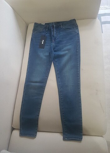 30 Beden mavi Renk Mavi jeans pantolon