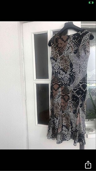 42 Beden Şifon kolsuz çok şık yeni elbise