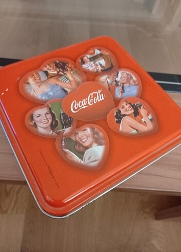 Diğer VINTAGE CAMPONY COCO COLA TENEKE KUTU KOLEKSIYON