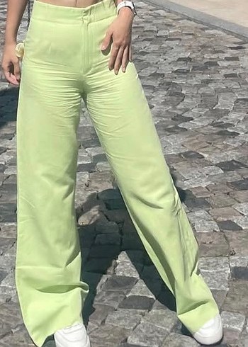 Zara yesil pantolon