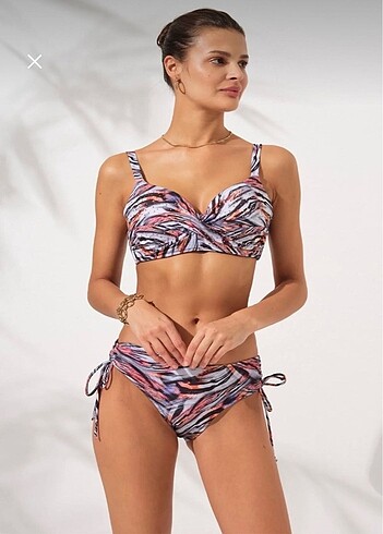 38 Beden Pierre cardin bikini altı