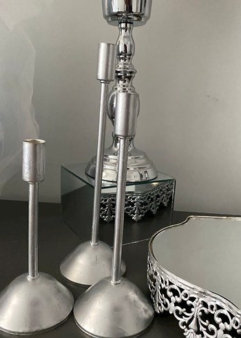 Gri Metal Söz Tepsi Konsepti - Görsel 2