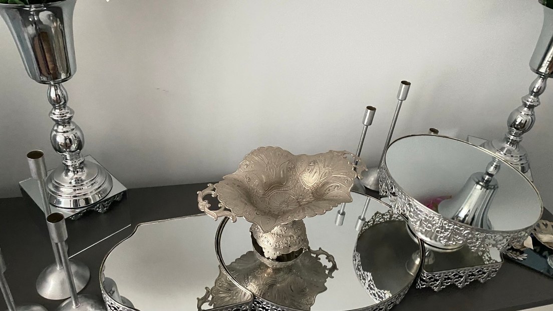 Gri Metal Söz Tepsi Konsepti - Görsel 4